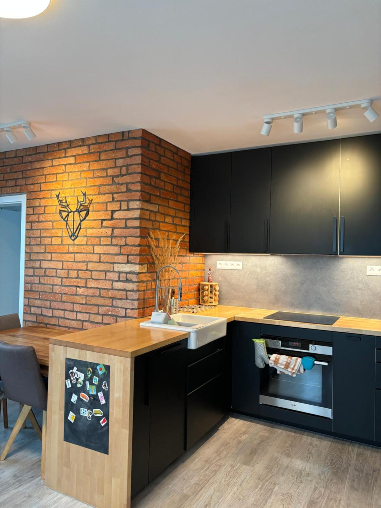 Premiere Apartment Bratislava - Private Parking מראה חיצוני תמונה